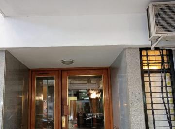 Departamento de 2 ambientes, Belgrano · Dto 2 Amb Apto Profesional Piso 1º Cocina Indep. Baño Comp. Ideal Inversion. Excelente Zona.