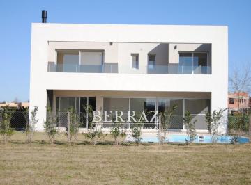 Casa · 280m² · 6 Ambientes · 2 Cocheras · Casa Venta 6 Ambientes en Ayres Plaza Pilar Lote de 600 m²