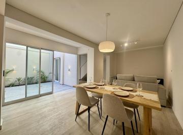 PH · 126m² · 4 Ambientes · Venta PH Centro 3 Dorm. Patio con Parrillero Caldera y Radiadores