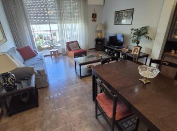 Departamento · 80m² · 4 Ambientes · Departamento en Parque Centenario