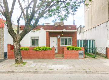Frente · Casa en Venta en Villa Maipú