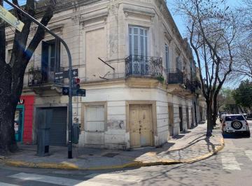 Casa · 400m² · 6 Ambientes · Oportunidad Edifcio en Venta 12 X 16 en Esquina La Boca