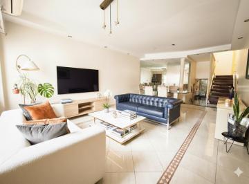 Casa · 104m² · 4 Ambientes · 2 Cocheras · Venta Duplex 4 Ambientes Floresta