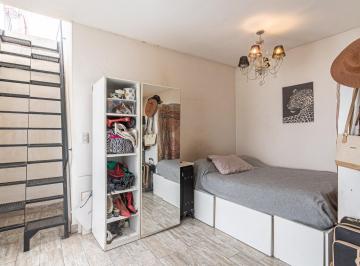 Departamento · 34m² · 1 Ambiente · PH Monoambiente Luminoso Terraza Propia 2piso X Escalera