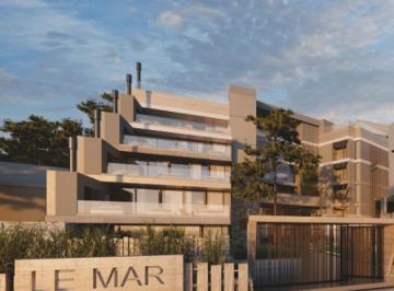 Departamento · 103m² · 3 Ambientes · 1 Cochera · Depto. Pinamar Al Frente del Mar 172 m² en Complejo Le Mar.