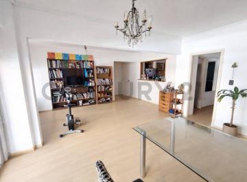 Departamento · 93m² · 3 Ambientes · Venta Departamento 3 Ambientes a La Calle. Zona Centro