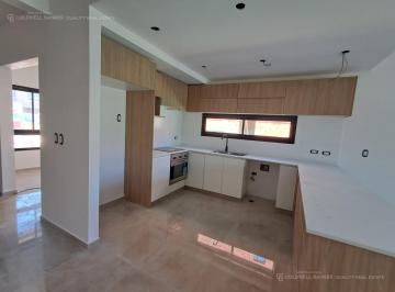 COCINA C BARRA · Dúplex | 4 Ambientes | Jardín | a Estrenar | Cochera Doble | Spring Park Pilar