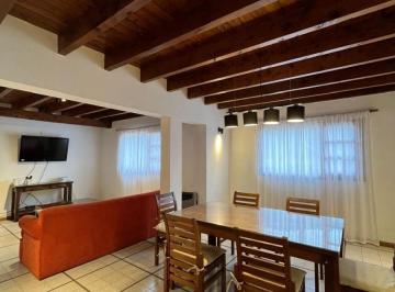 Departamento de 3 ambientes, San Martín de los Andes · Duplex en Venta – Centro, San Martín de Los Andes