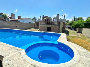 Casa Venta 700m² de 5 ambientes · Venta Hermosa Casa, Carlos Paz, B° La Quinta!