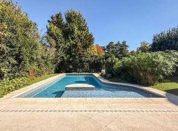 Casa · 538m² · 9 Ambientes · Casa en Venta, 4 Dorm. en Malvinas Argentinas - San Jorge Village