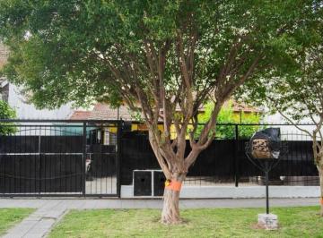 Casa de 6 ambientes, Lomas de Zamora · Casa en Venta