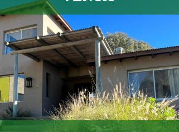 Casa · 160m² · 5 Ambientes · Costa Esmeralda - Casa en Golf II 605