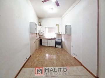 PH · 40m² · 3 Ambientes · Venta PH Al Frente 3 Ambientes en Mataderos