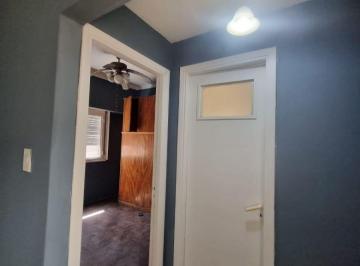 Departamento de 2 ambientes, Lanús · Vende Depto. a Una Cuadra de La Estacion Lanus Oeste.