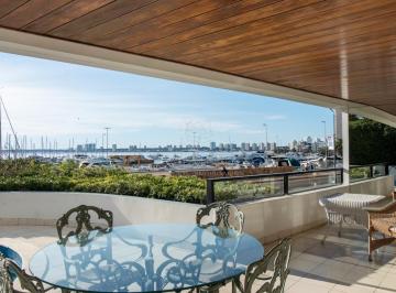 Foto1 · Sólido Apartamento en Venta, Península, Punta del Este, 3 Dorm..