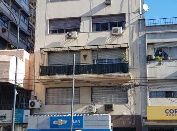 Departamento de 2 ambientes, Liniers · Excelente Departamento 2 Amb Super Luminoso 3er Piso Sin Balcon
