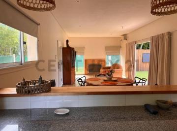 Casa · 90m² · 3 Ambientes · 2 Cocheras · Casa en Venta en Barrio Parque Ecológico