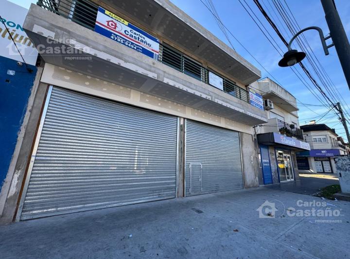 Depósito · 160m² · 2 Ambientes · 1 Cochera