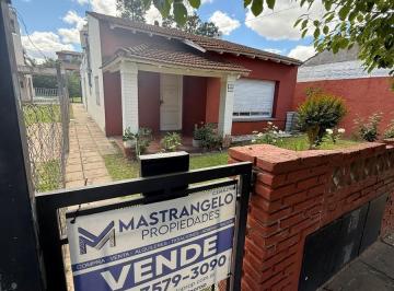 PH · 102m² · 3 Ambientes · PH 3 4 Ambientes Gran Lote