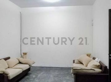 Casa · 342m² · 5 Ambientes · Venta de Edificio de 390 m² en Barracas Ideal Para Desarrollo!