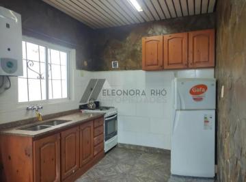 Casa de 2 ambientes, Rosario · Casa / Departamento de Pasillo Interna Única
