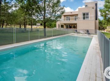 Casa de 5 ambientes, Costa Esmeralda · Casa con Piscina en Alquiler | Costa Esmeralda | Temporada 2025