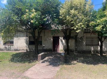 Casa · 131m² · 4 Ambientes · Casa Chalet en Venta en Robles del Monarca, Pilar, G. B. a. Zona Norte