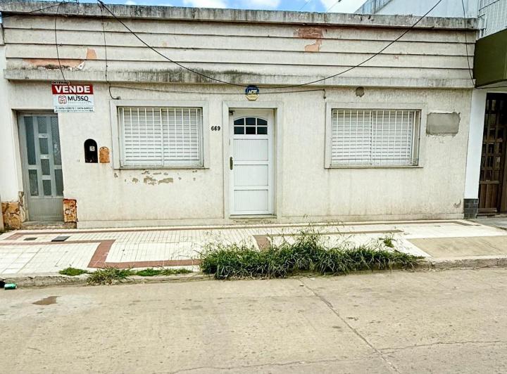 Casa · 85m² · 5 Ambientes