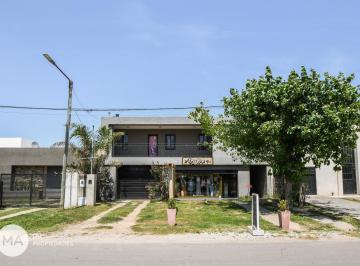Casa · 179m² · 6 Ambientes · 2 Cocheras · Casa 3 Dorm. Local Comercial - Tierra de Sueños 3 - Roldán | Venta