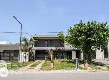Casa · 179m² · 6 Ambientes · 2 Cocheras · Casa 3 Dorm. Local Comercial - Tierra de Sueños 3 - Roldán | Venta