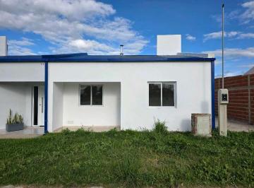 Casa · 60m² · 2 Dormitorios · Vendo Casa con Dos Dorm. en Caseros, Entre Ríos.
