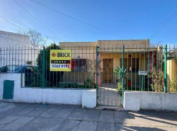 Casa · 160m² · 7 Ambientes · 3 Cocheras · Casa - Castelar
