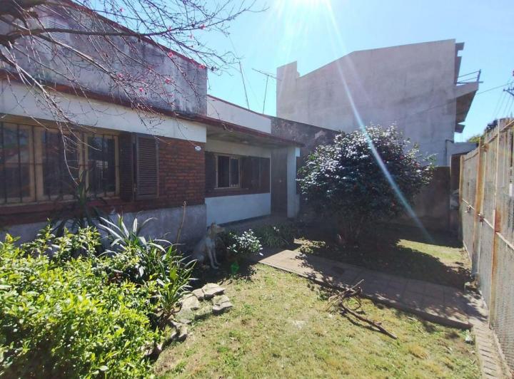 Casa · 70m² · 2 Ambientes · 1 Cochera