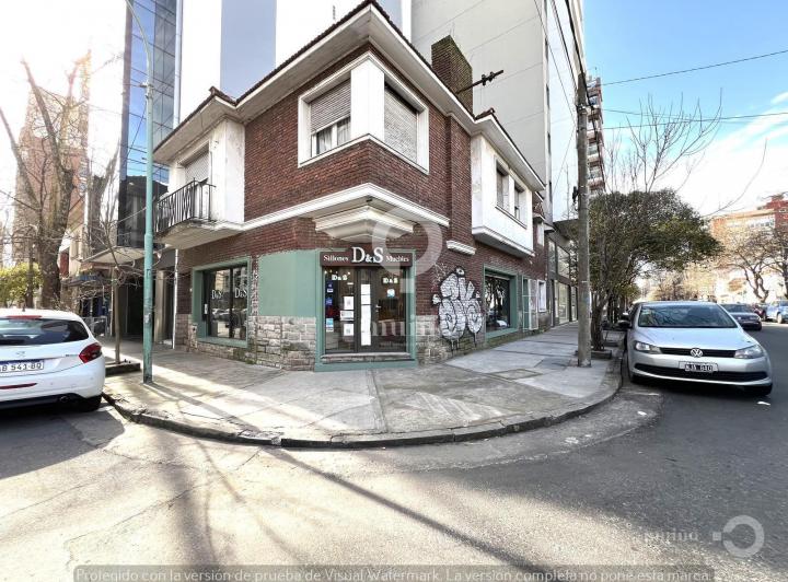 Local comercial · 107m²