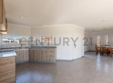Casa · 100m² · 4 Ambientes · Venta Casa 2 Dorm. en Barrio Cerrado, Las Casuarinas | Ibarlucea