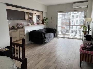 Departamento · 79m² · 4 Ambientes · 1 Cochera · Venta 4 Ambientes con Cochera. Plaza Irlanda. Balcón
