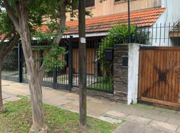 Casa de 4 ambientes, San Isidro · Oportunidad! Duplex de 6 m de Ancho, Barrio Alemán