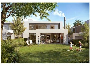 Casa · 141m² · 4 Ambientes · 1 Cochera · Duplex de 3 Dorm. Premium con Jardines Individuales
