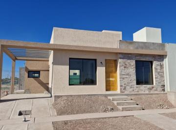 Casa de 4 ambientes, Maipú · Casa Est, Pinar del Sol 9, Una Planta, 2 Dorm, Baño, Jardín, Cochera