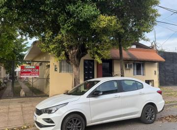 PH · 490m² · 2 Ambientes · 1 Cochera · Atencion Inversores: 4 Deptos con Casa Al Fondo