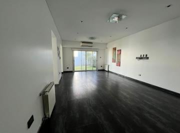 Casa · 350m² · 4 Ambientes · 4 Cocheras · Casa en Venta en Lomas de Zamora, G. B. a. Zona Sur