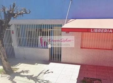 Casa · 220m² · 6 Ambientes · En Venta Casa Multifamiliar en Villa Celina Polo Textil Lote