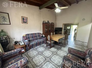 Casa · 88m² · 3 Ambientes · 2 Cocheras · Venta de Casa 3 Ambientes con Cochera, Parrilla y Jardín en Hudson