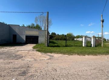 Local comercial , Chacabuco · Venta de Galpón Comercial con Dos Terreno a Subdividir - Rawson (Bs As)