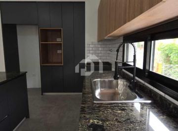 Casa · 170m² · 5 Ambientes · 1 Cochera · Casa en Venta en Santa Elisa, Pilar del Este, Pilar