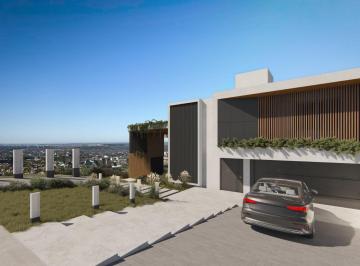 Casa · 1175m² · 8 Ambientes · 2 Cocheras · Casa en La Deseada