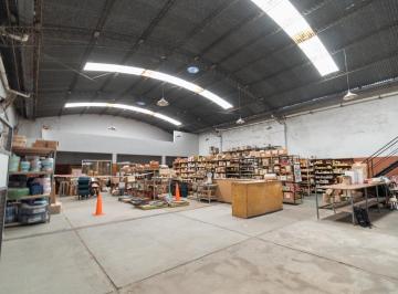 Local comercial · 447m² · Galpon en Venta en Barrio Las Heras