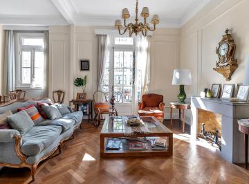 Departamento · 187m² · 5 Ambientes · Departamento de Estilo en Venta de 3 Dorm. y 5 Ambientes en Recoleta Sobre Av Santa Fe