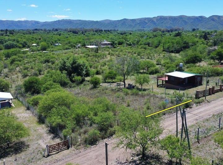 Terreno · 733m²