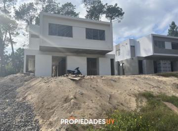 Foto1 · Casa a Estrenar en Pinares, Proyecto en Obra, Precio Lanzamiento. Punta del Este